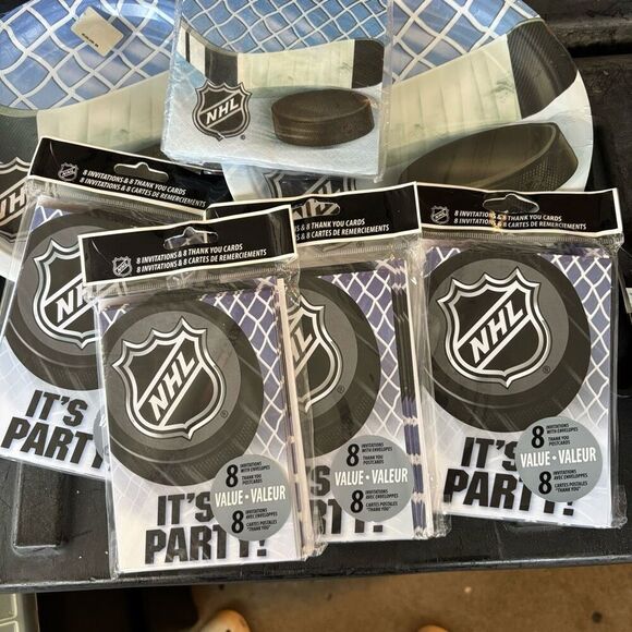 NHL Hockey Party Pack - Picture 4 of 6